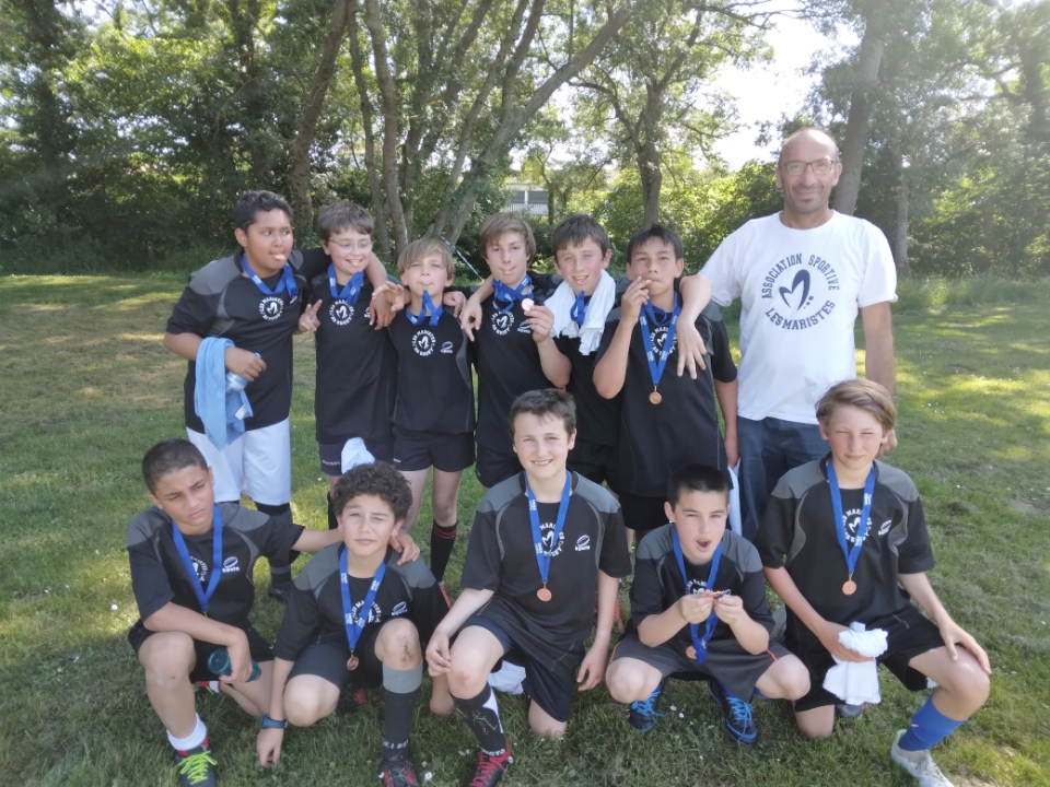  RUGBY à 7 : Les benjamins finissent 3ème en finale départementale.