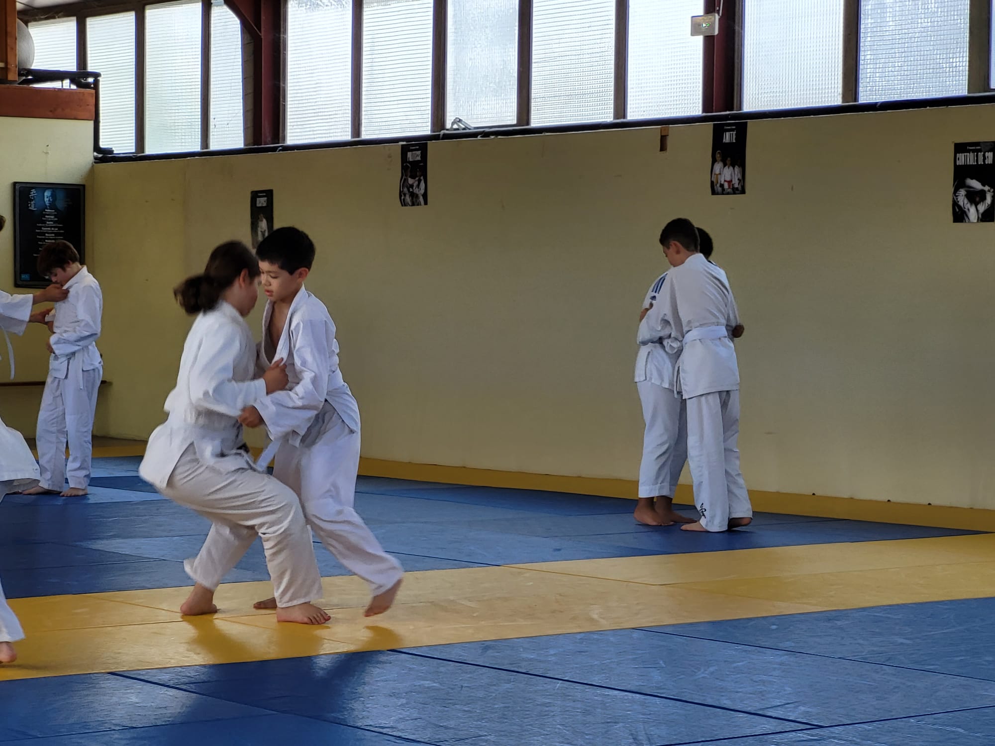 Visuel : Cours de judo des 6H