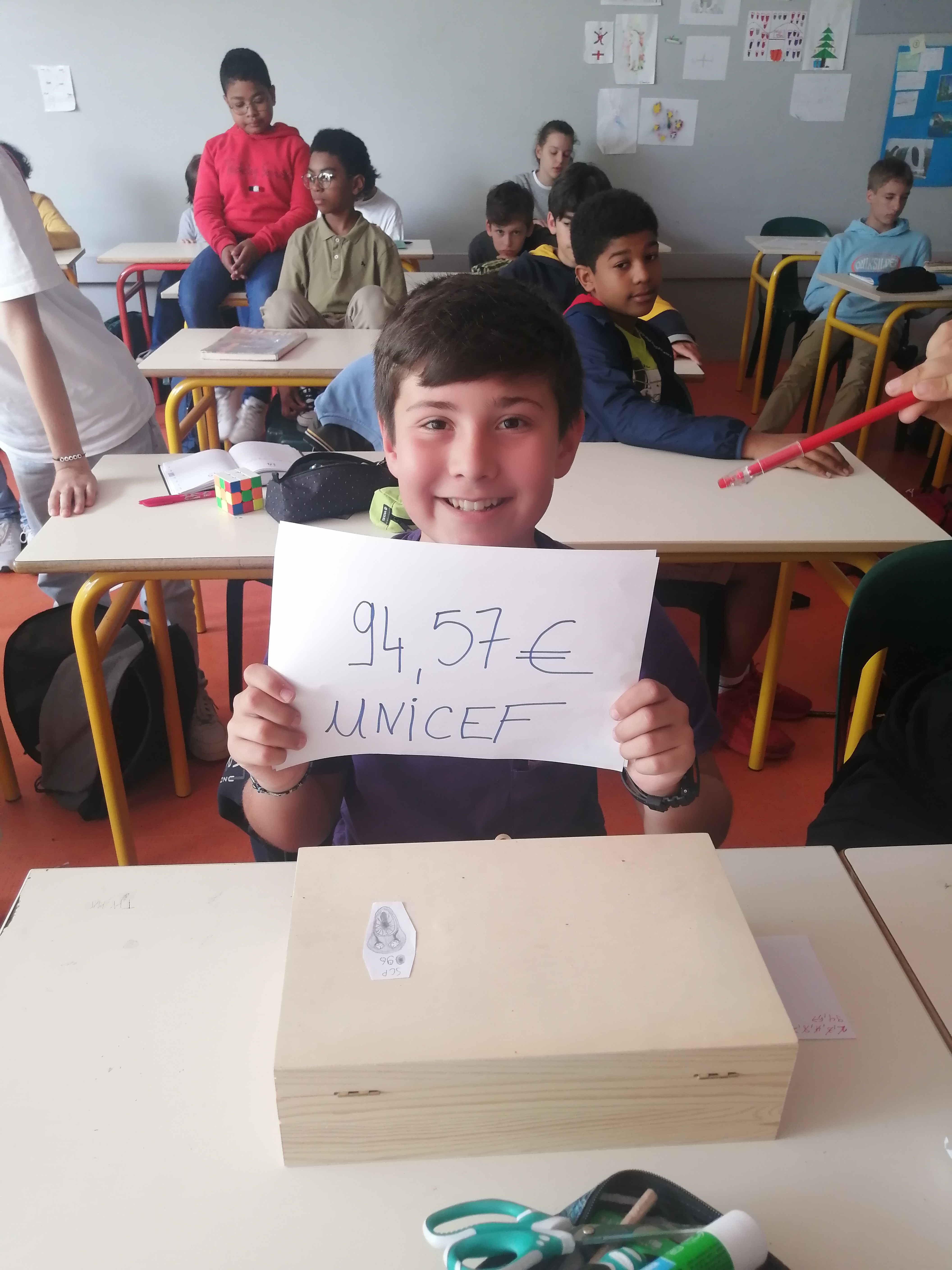 Visuel : Un élève propose une collecte de dons pour l'UNICEF !